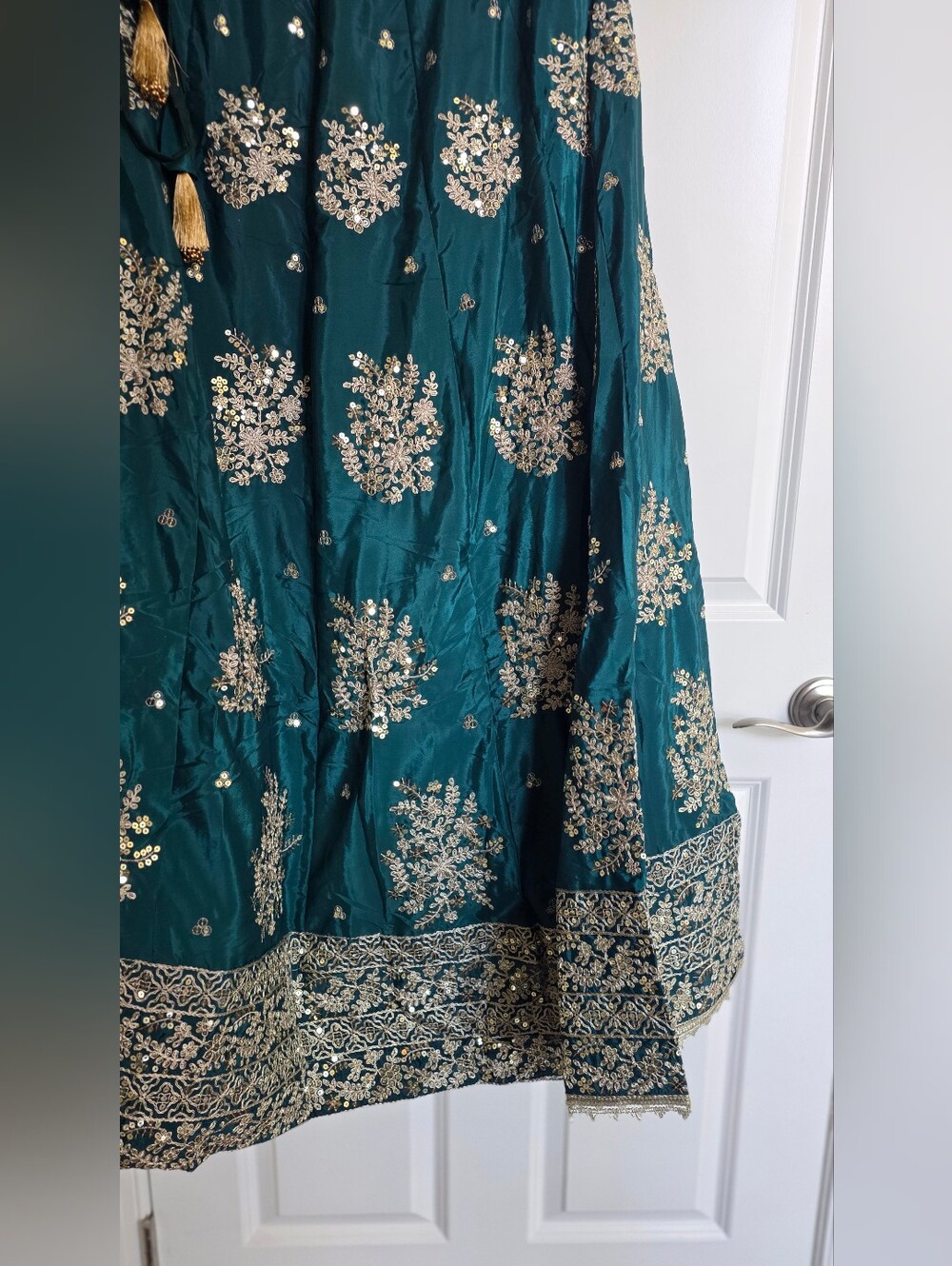 Gorgeous Sequin Zari green Lehenga Choli - Picture 5 of 14